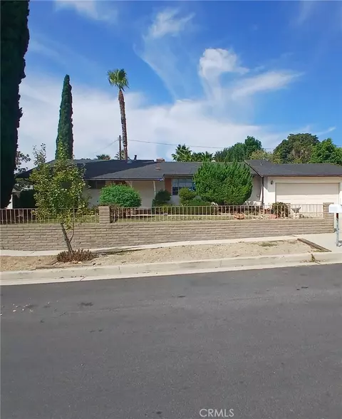 11245 Esko, Sylmar, CA 91342