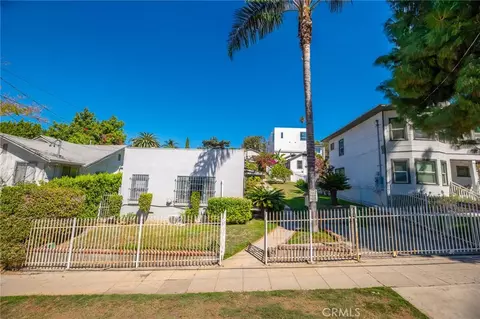 2111 Aaron St, Los Angeles, CA 90026