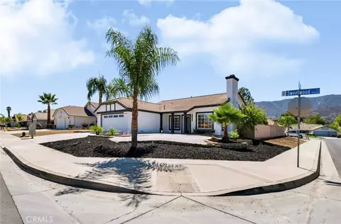 19415 Sweetwood Ln, Lake Elsinore, CA 92530
