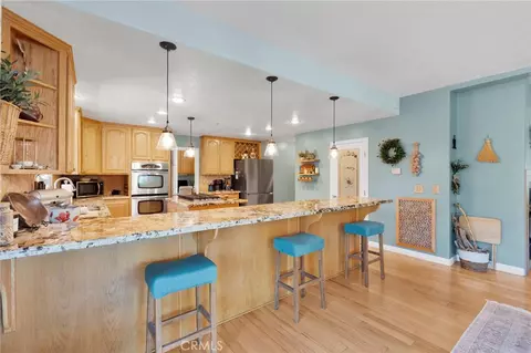 Kitchen - 6284 Apple Vis, Wrightwood, CA 92397 photo 5 of 8