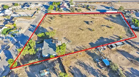 View/Area - 17047 Eucalyptus St, Hesperia, CA 92345 photo 4 of 8