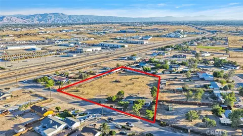 View/Area - 17047 Eucalyptus St, Hesperia, CA 92345 photo 5 of 8