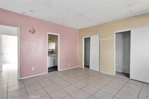 Bedroom - 17047 Eucalyptus St, Hesperia, CA 92345 photo 7 of 8