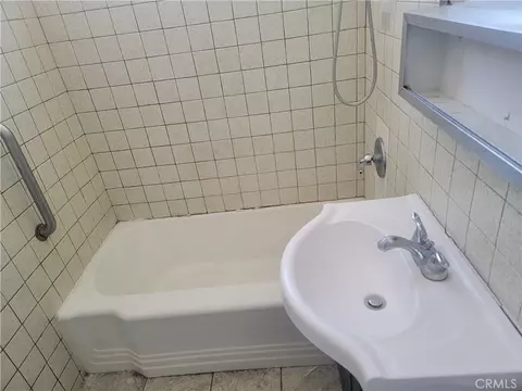 Bath - 2609 Maynard Dr, Duarte, CA 91010 photo 2 of 3