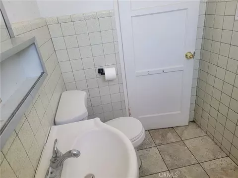 Bath - 2609 Maynard Dr, Duarte, CA 91010 photo 3 of 3
