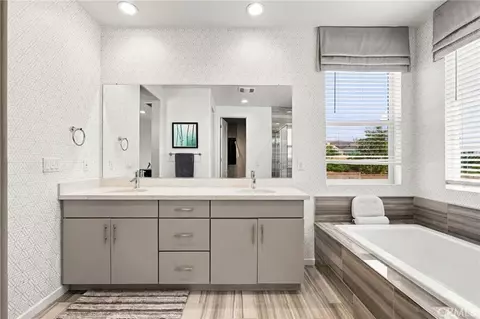 Bath - 24524 Division, Menifee, CA 92584 photo 2 of 5