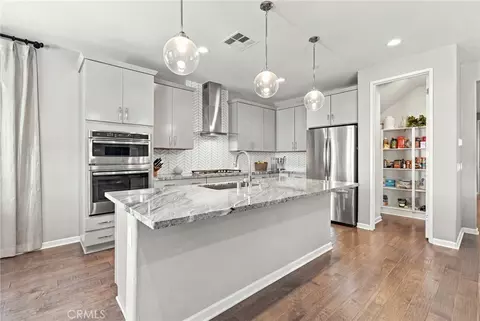 Kitchen - 24524 Division, Menifee, CA 92584 photo 2 of 4