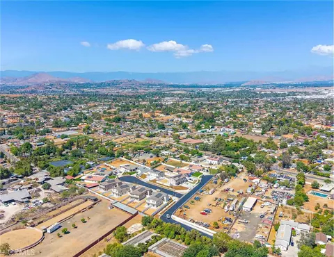 View/Area - 5853 Persepolis Ct, Riverside, CA 92505 photo 1 of 8