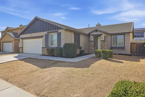 Exterior - 12921 Newport, Hesperia, CA 92344 photo 2 of 3