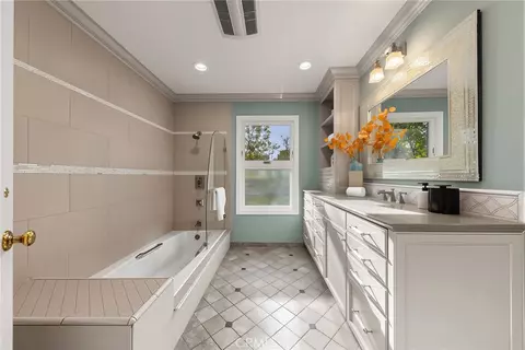 Bath - 835 Murietta Dr, Arcadia, CA 91007 photo 2 of 4