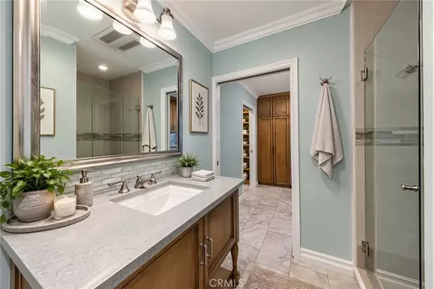 Bath - 835 Murietta Dr, Arcadia, CA 91007 photo 4 of 4