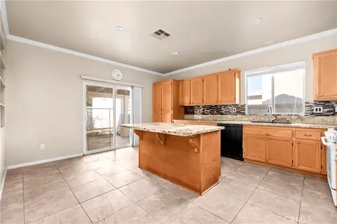 Kitchen - 2715 E Avenue J6, Lancaster, CA 93535 photo 1 of 4