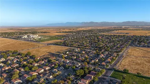 View/Area - 2715 E Avenue J6, Lancaster, CA 93535 photo 7 of 8