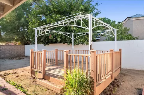 Exterior - 2715 E Avenue J6, Lancaster, CA 93535 photo 5 of 9