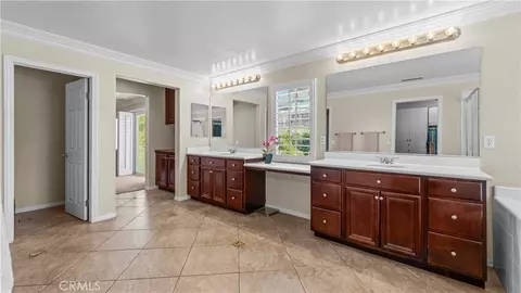 Entry Way - 12404 N Green Tree Dr, Rancho Cucamonga, CA 91739 photo 13 of 13