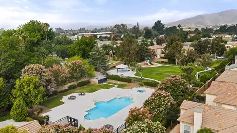View/Area - 4065 Garvey, Riverside, CA 92501 photo 7 of 9
