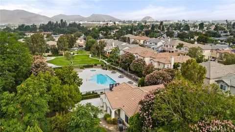 View/Area - 4065 Garvey, Riverside, CA 92501 photo 6 of 9