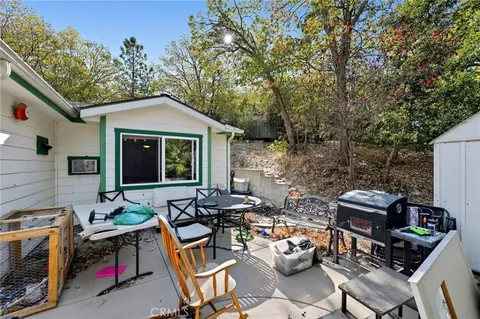 Exterior - 829 Hillside Dr, Julian, CA 92036 photo 4 of 9