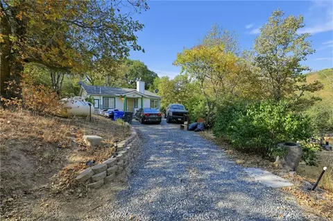 Exterior - 829 Hillside Dr, Julian, CA 92036 photo 9 of 9