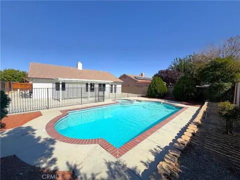 Exterior - 6152 W Avenue J5, Lancaster, CA 93536 photo 3 of 3