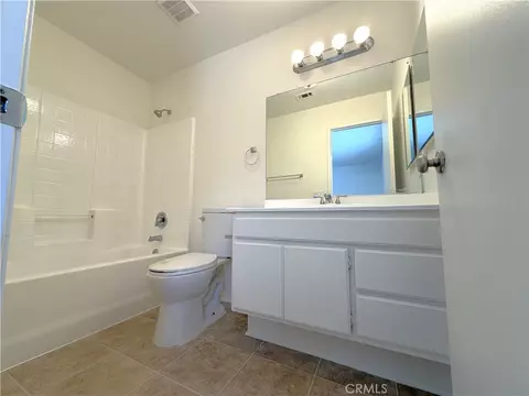 Bath - 6152 W Avenue J5, Lancaster, CA 93536 photo 2 of 2