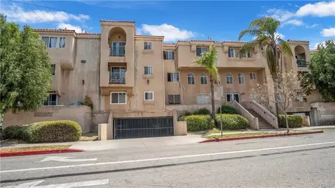 6100 Rugby Ave #113, Huntington Park, CA 90255