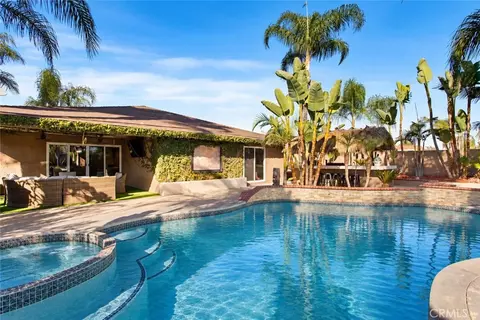 Exterior - 356 E Cumberland, Upland, CA 91786 photo 13 of 23