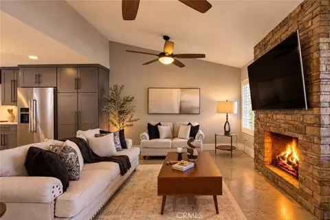 Living - 356 E Cumberland, Upland, CA 91786 photo 3 of 4