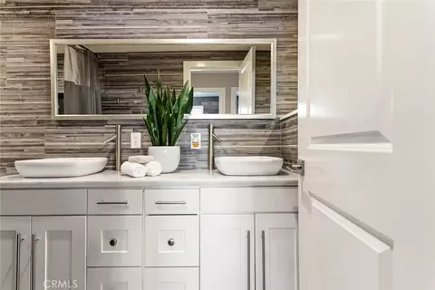 Bath - 356 E Cumberland, Upland, CA 91786 photo 1 of 5