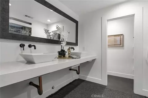 Bath - 356 E Cumberland, Upland, CA 91786 photo 3 of 5