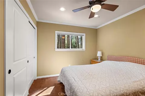 Bedroom - 5809 Pine St, Wrightwood, CA 92397 photo 3 of 7