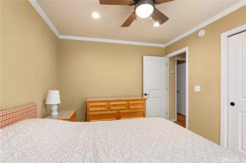 Bedroom - 5809 Pine St, Wrightwood, CA 92397 photo 2 of 7