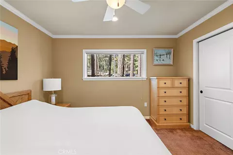 Bedroom - 5809 Pine St, Wrightwood, CA 92397 photo 6 of 7