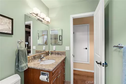 Bath - 5809 Pine St, Wrightwood, CA 92397 photo 1 of 3