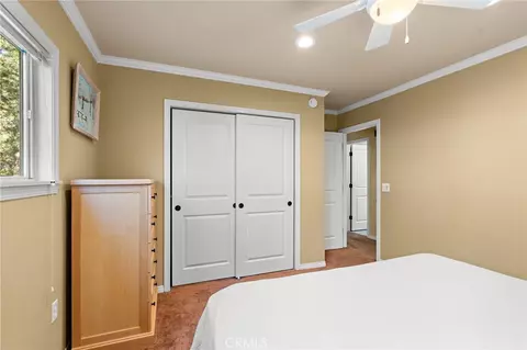 Bedroom - 5809 Pine St, Wrightwood, CA 92397 photo 5 of 7