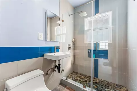 Bath - 110 E Morningside, Long Beach, CA 90805 photo 1 of 1