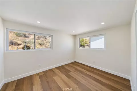 Bedroom - 49624 Oak Dr, Morongo Valley, CA 92256 photo 1 of 5