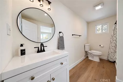Bath - 49624 Oak Dr, Morongo Valley, CA 92256 photo 2 of 5