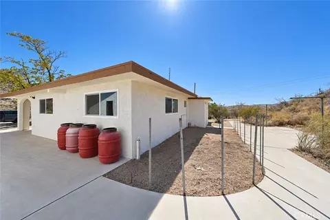 Exterior - 49624 Oak Dr, Morongo Valley, CA 92256 photo 14 of 26