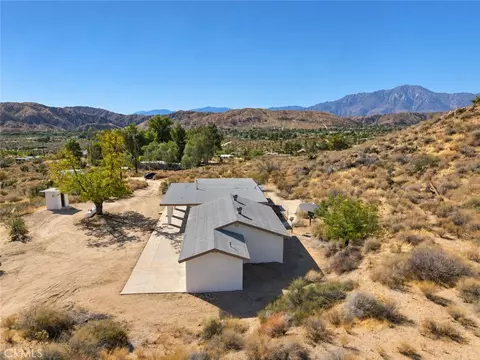 Exterior - 49624 Oak Dr, Morongo Valley, CA 92256 photo 18 of 26