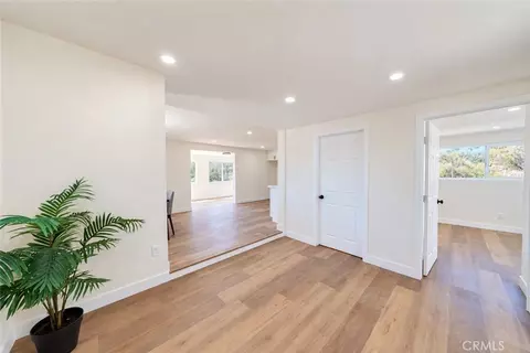 Entry Way - 49624 Oak Dr, Morongo Valley, CA 92256 photo 3 of 7
