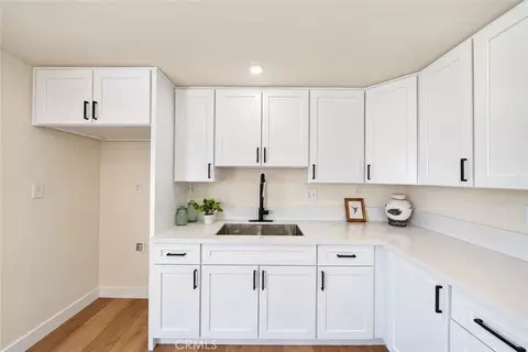 Kitchen - 49624 Oak Dr, Morongo Valley, CA 92256 photo 4 of 5