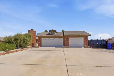 Exterior - 19989 Cronese, Apple Valley, CA 92308 photo 4 of 16