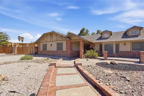 Exterior - 19989 Cronese, Apple Valley, CA 92308 photo 3 of 16