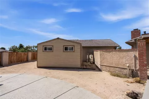 Exterior - 19989 Cronese, Apple Valley, CA 92308 photo 9 of 16