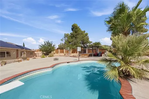 Exterior - 19989 Cronese, Apple Valley, CA 92308 photo 10 of 16