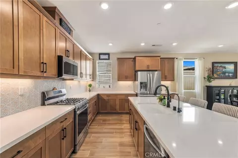 Kitchen - 1560 Foothill, Banning, CA 92220 photo 4 of 5
