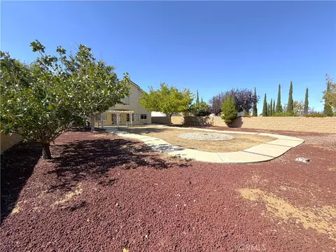 Exterior - 40902 Riverock Ln, Palmdale, CA 93551 photo 5 of 6