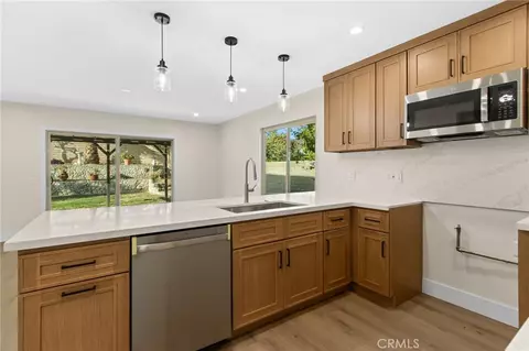 Kitchen - 10002 Ashford Ct, Rancho Cucamonga, CA 91730 photo 2 of 2
