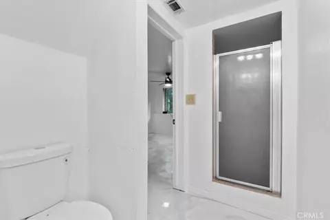 Bath - 24868 Edelweiss Dr, Crestline, CA 92325 photo 2 of 2